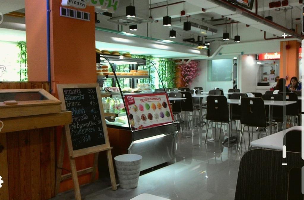 Baan Sathorn Riverfront 방콕 객실 사진