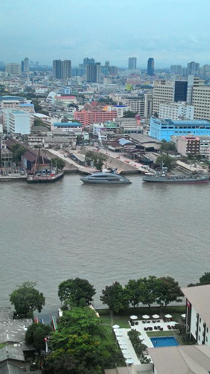 Baan Sathorn Riverfront 방콕 외부 사진