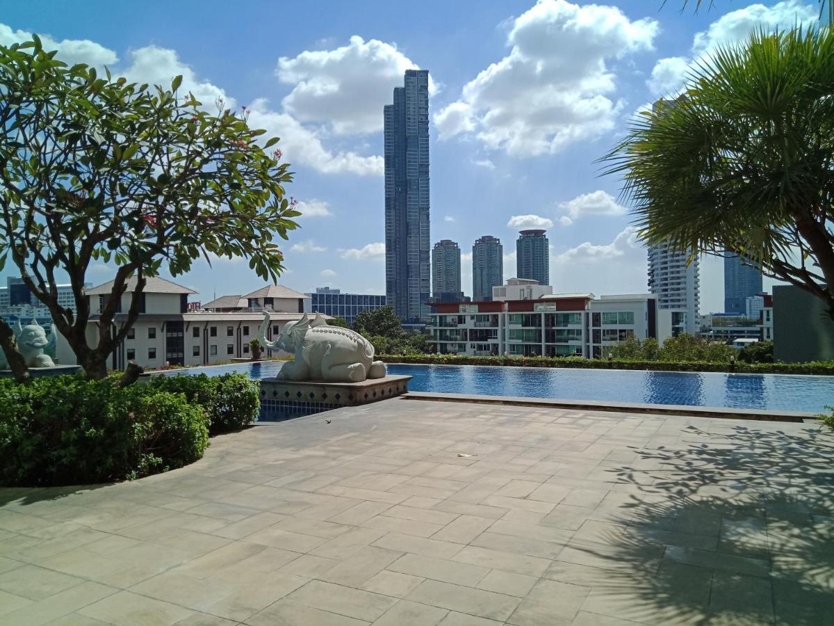 Baan Sathorn Riverfront 방콕 외부 사진