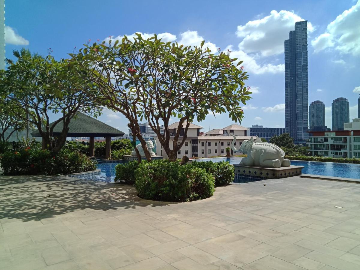 Baan Sathorn Riverfront 방콕 외부 사진